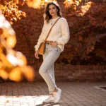 12 Fall Jeans Outfit Ideas for Trendy Looks You’Ll Love