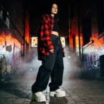 12 Grunge Jeans Outfit Ideas for Edgy Style: Bold Looks