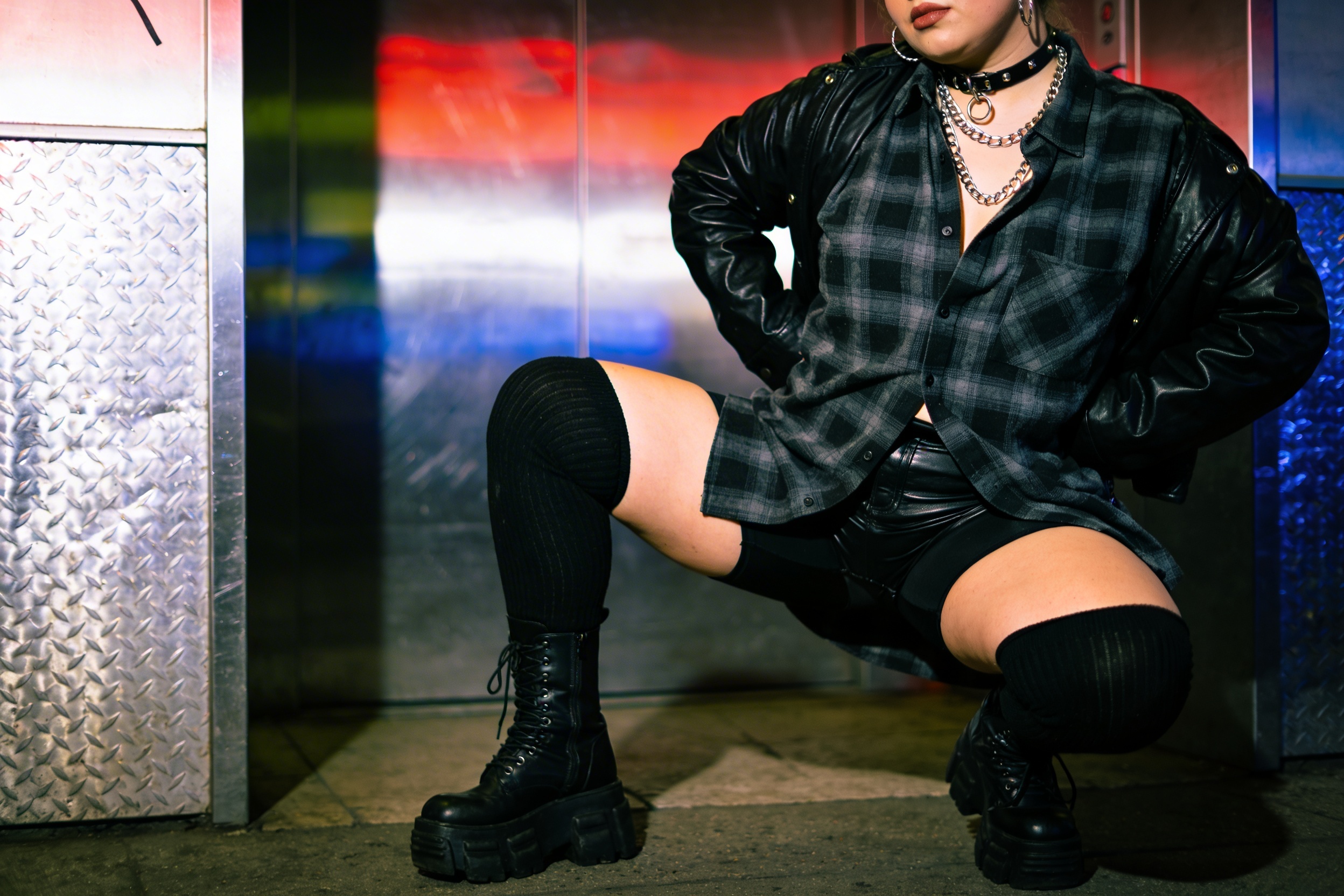 10 Plus Size 90s Outfit Ideas for Vintage Looks: Bold & Cozy