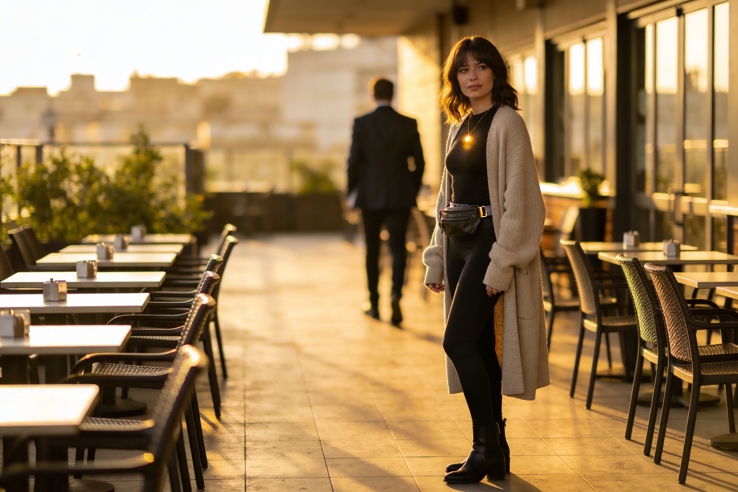 12 Outfits with Black Leggings That Are Comfy and Stylish: Cozy Chic Guide